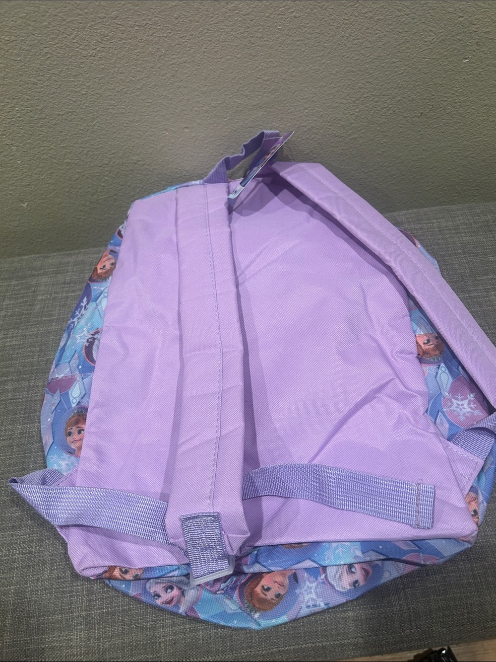 Fast Forward Backpack with Frozen characters - Picture 2 of 5